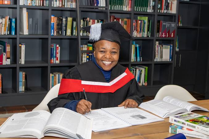 Pictures of business management graduates